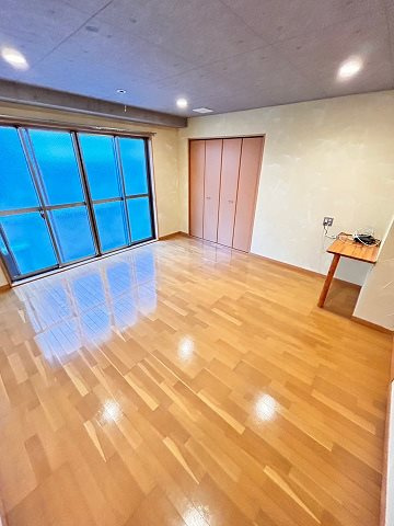 レグルス桜夙川の居間・リビング