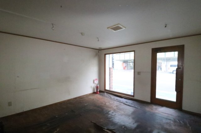 片野四丁目2番店舗の内装