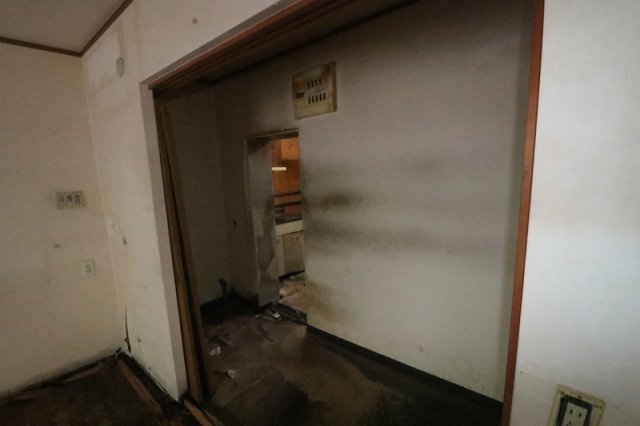 片野四丁目2番店舗の内装