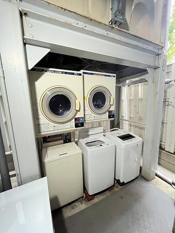 メゾン甲子園EASTの外観