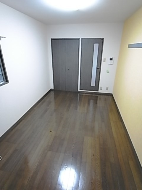 メゾン甲子園EASTの寝室