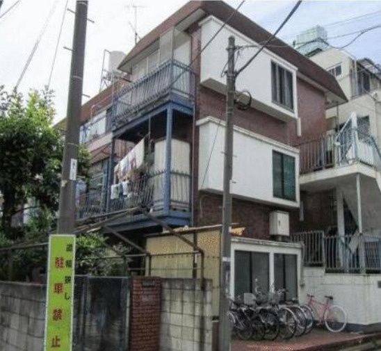 シャンブル四谷の外観