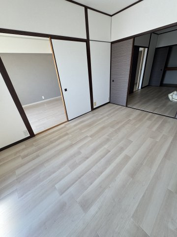アート熊内の寝室