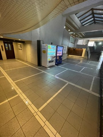 ライオンズシティ難波南のロビー
