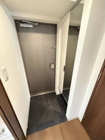 スワンズシティ神戸湊川の玄関