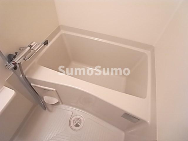 プレサンスKOBEグレンツの浴室