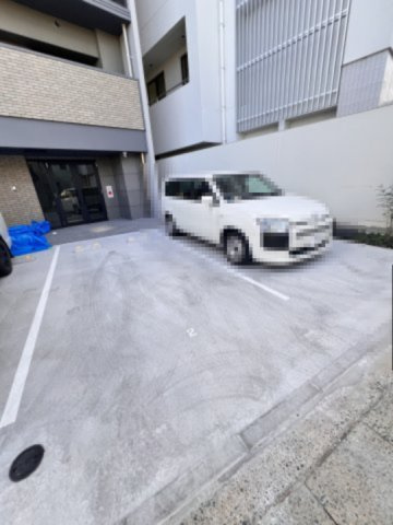 MODERN ASPIRATION 大橋 の駐車場