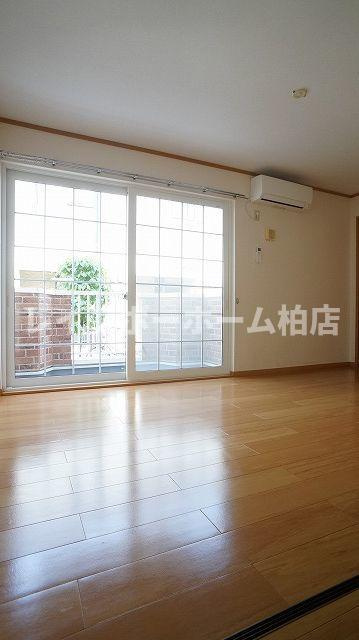 【仲介手数料：50％OFF】対象物件！の居間・リビング|ゆったりとしたリビングです