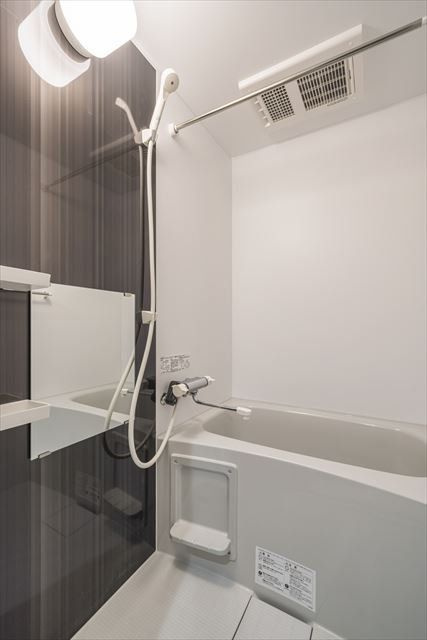 k1 apartments(ケイワンアパートメンツ)の浴室