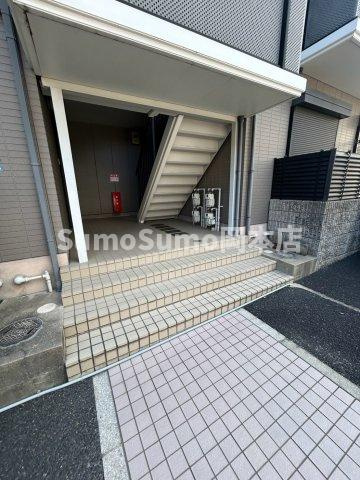 ヘスティア御影A棟のエントランス|建物の内部です