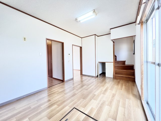 四街道市千代田１丁目のタウンの居間・リビング|ゆったりとした居間です