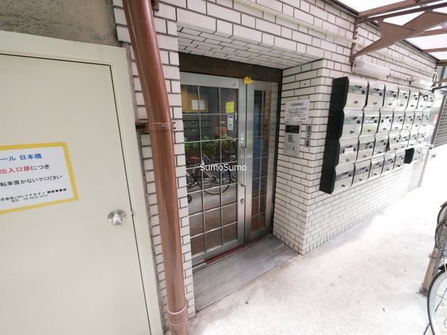 ラパンジール日本橋のエントランス