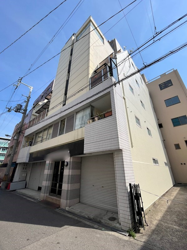 中川マンションの外観