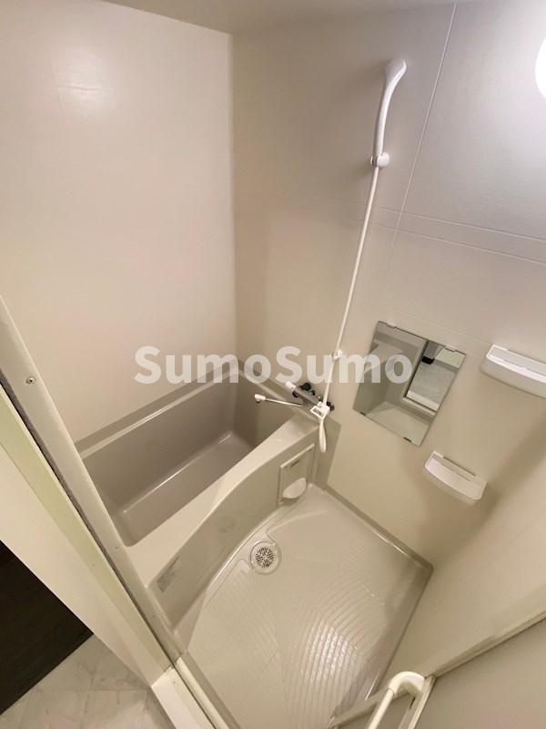 グランパシフィック北新町の浴室
