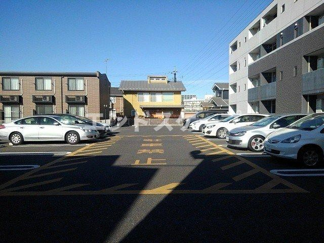 メゾン葵の駐車場|高崎、前橋のお部屋探しはエンドスケープまで！お客様の理想お聞かせ下さい♪