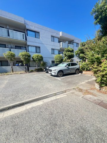 芦屋翠ケ丘アーバンリズの駐車場