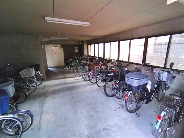 【駐輪場】の画像