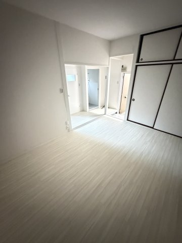 シエル中山手の和室