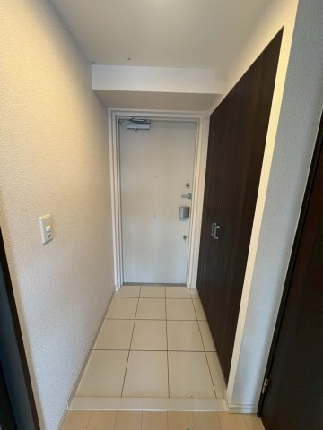 エステムプラザ神戸大開通ルミナスの玄関|きれいな玄関です