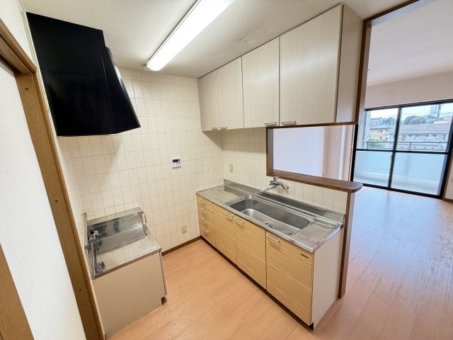 クレスト吉岡のキッチン