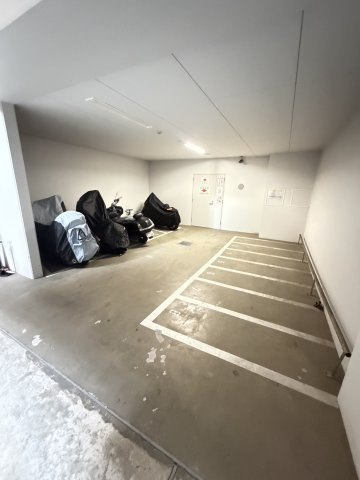 L・Isobe三宮のその他