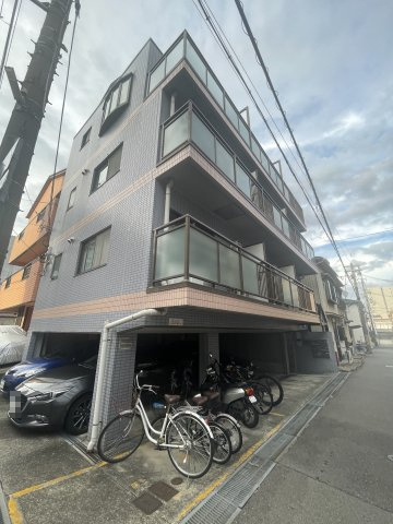 大倉山サンハイツの外観