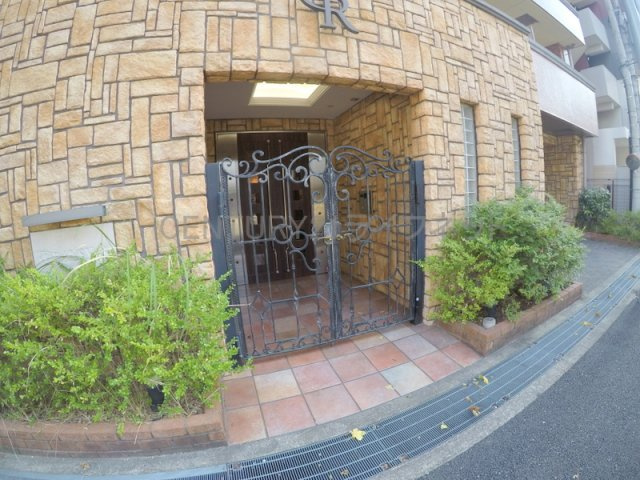 【エントランス】 | グランシス江坂