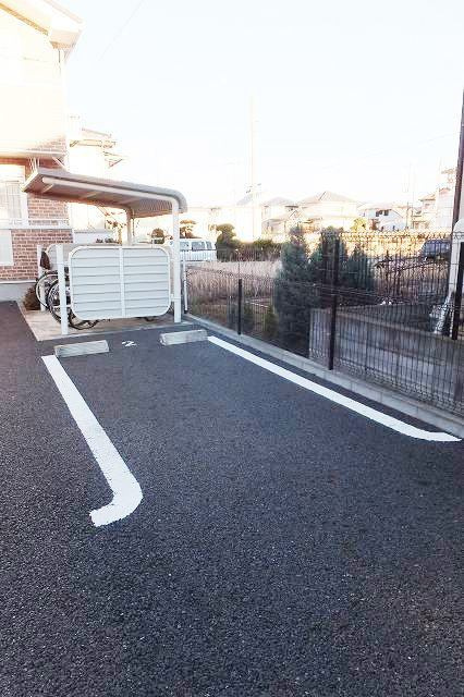 ラフィナートの駐車場