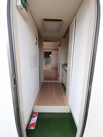 シティパレス清水町Ⅱの玄関|シンプルで使いやすい玄関です