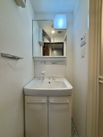 ＧＥＮＯＶＩＡ妙典の洗面所|別タイプ参考写真