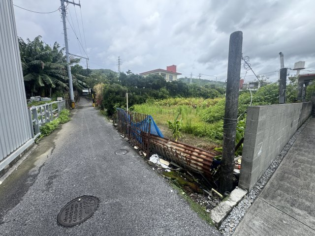 中城村当間（限定1区画）の前面道路含む現地写真|南側公道面♪