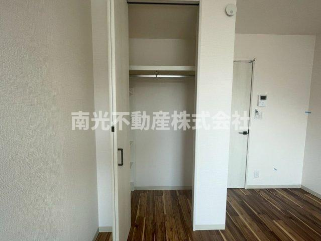 東大阪市衣摺３丁目のアパートの収納