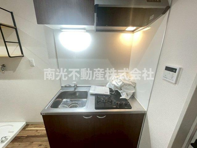 東大阪市衣摺３丁目のアパートのキッチン