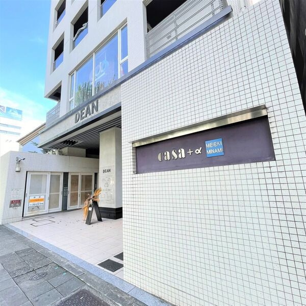 CASA+α名駅南のエントランス