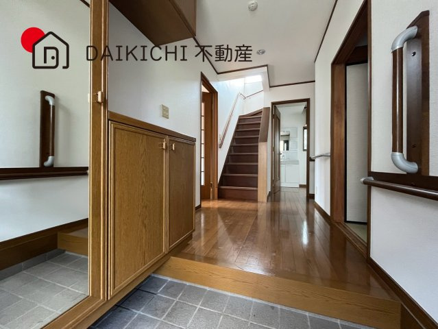 【玄関】 | 鴻巣市糠田　中古戸建