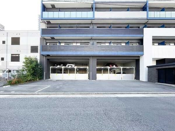 S-RESIDENCE今池駅前の駐車場