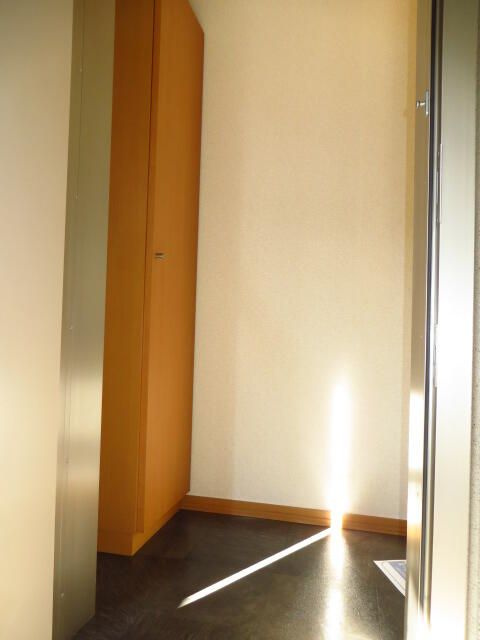 アーバン５６の玄関