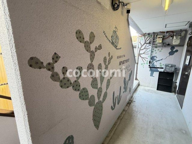 香里北之町マンションのロビー