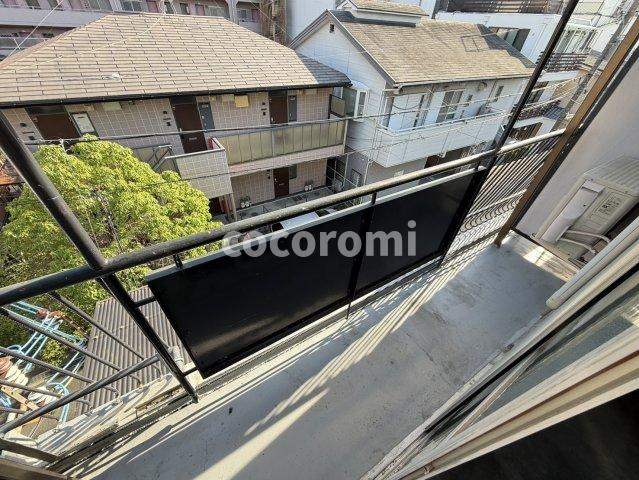 香里北之町マンションのバルコニー