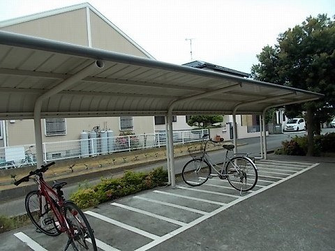 レオパレスベルヴィル湘南のその他|駐輪場