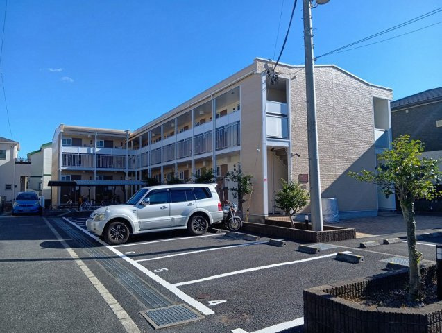 レオパレス小和田