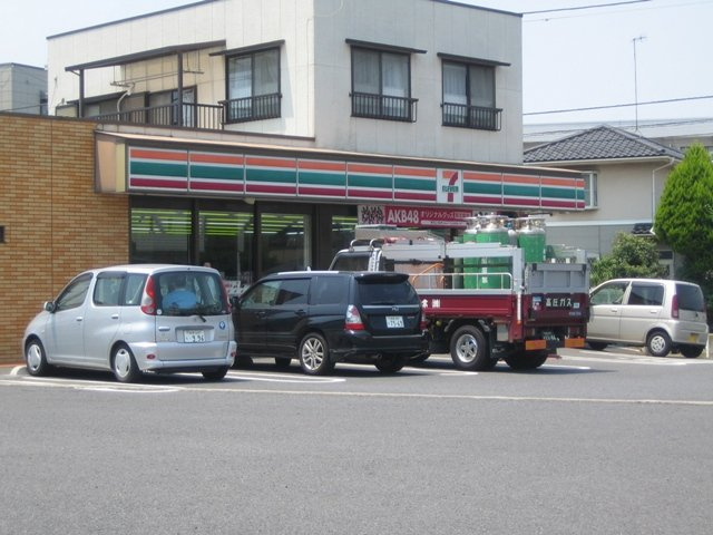 ラベンダー湘南の周辺|コンビニエンスストアまで120ｍ