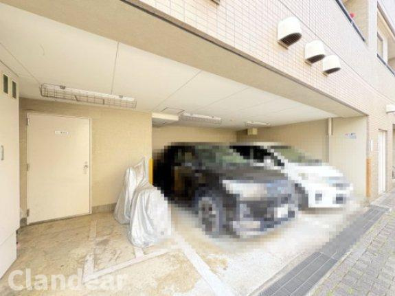 ナイスアーバン五反野の駐車場|ドキドキの新生活も、安心してスタート。ぴったりの住まいを見つけませんか？クランディアが一緒に住まい選びをサポートします‼　まずは、お気軽にお問合せください　＃クランディア
