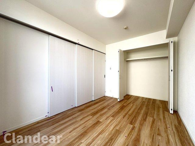 ナイスアーバン五反野の洋室|ドキドキの新生活も、安心してスタート。ぴったりの住まいを見つけませんか？クランディアが一緒に住まい選びをサポートします‼　まずは、お気軽にお問合せください　＃クランディア