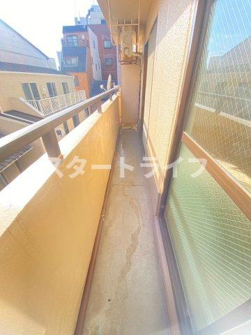 大阪市東淀川区淡路４丁目の賃貸マンションのバルコニー