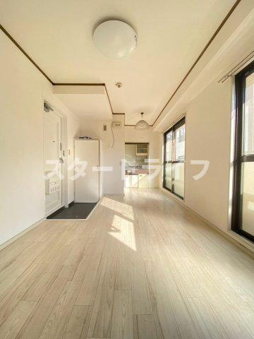 大阪市東淀川区淡路４丁目の賃貸マンションの寝室