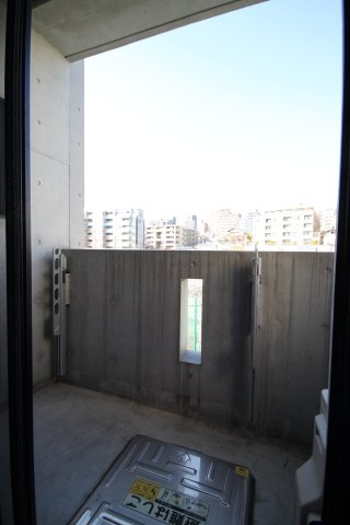【バルコニー】