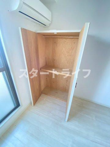 大阪市東淀川区淡路４丁目の賃貸マンションの収納