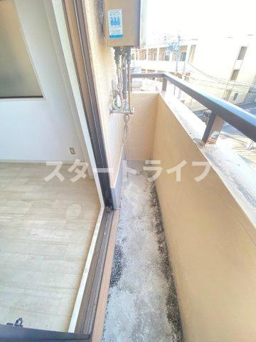 大阪市東淀川区淡路４丁目の賃貸マンションのバルコニー
