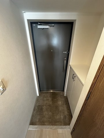 【玄関】ファーストフィオーレ神戸元町ディモーラ